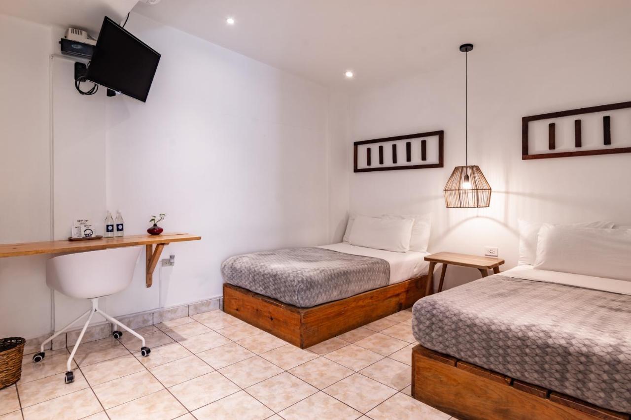 Cinco Hotel B&B Σαν Σαλβαντόρ Εξωτερικό φωτογραφία