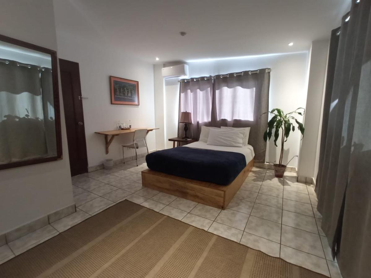 Cinco Hotel B&B Σαν Σαλβαντόρ Εξωτερικό φωτογραφία